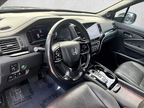 Used 2021 Honda Pilot Black Edition image 14