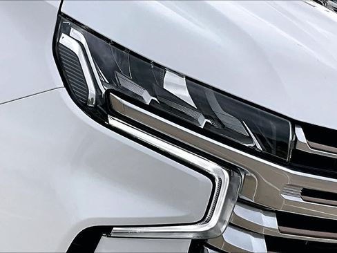 Used 2022 Chevrolet Tahoe High Country AWD/4WD image 31