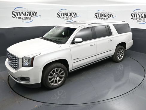 Used 2020 GMC Yukon XL Denali w/ Enhanced Security Package RWD image 20