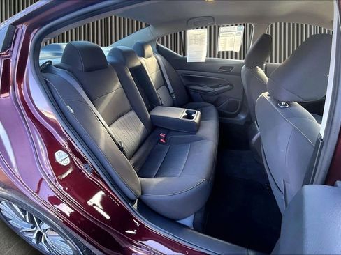 Used 2023 Nissan Altima 2.5 SV AWD/4WD image 28