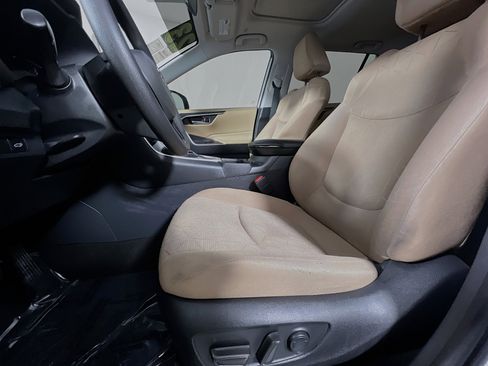 Used 2023 Toyota RAV4 XLE w/ Convenience Package image 15