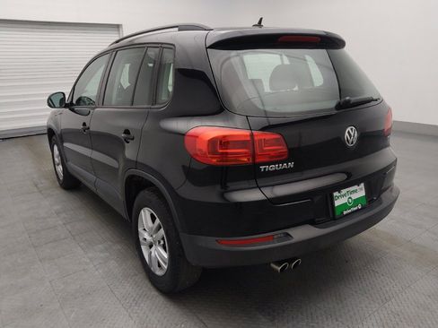 Used 2016 Volkswagen Tiguan S image 5
