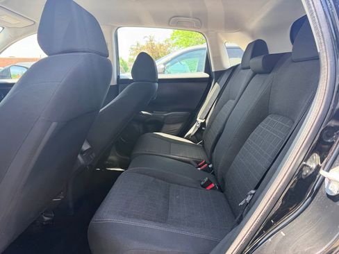 Used 2023 Honda HR-V LX image 11
