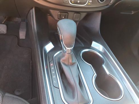 Used 2023 Chevrolet Traverse LT image 26