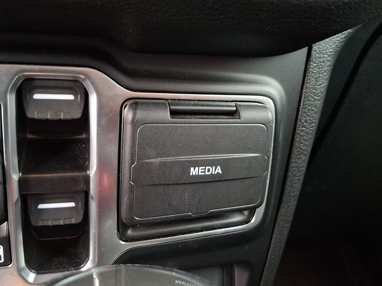 Used 2025 Jeep Gladiator Sport AWD/4WD image 22