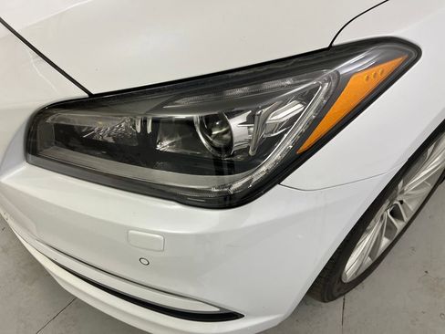 Used 2015 Hyundai Genesis 3.8 w/ Option Group 02 image 13