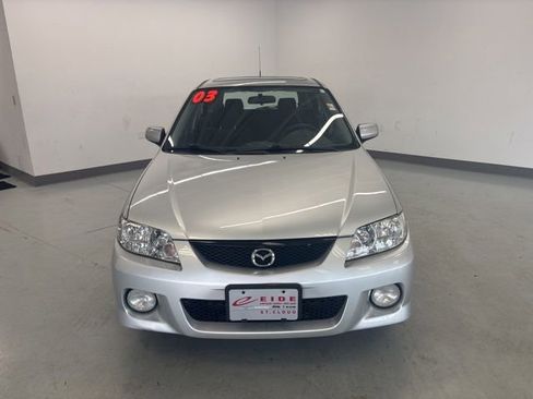 Used 2003 MAZDA Protege5 FWD image 2