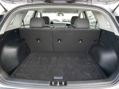 Certified 2022 Kia Niro LXS image 18