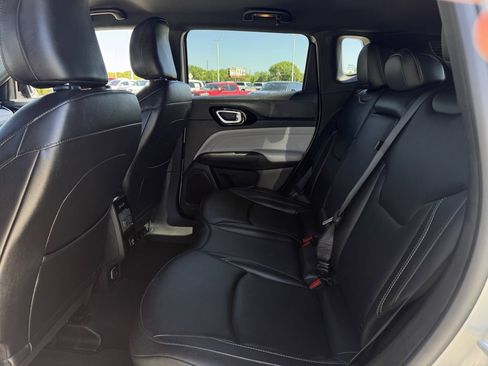 Used 2025 Jeep Compass Limited AWD/4WD image 28