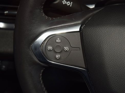 Used 2018 Chevrolet Traverse LT image 38