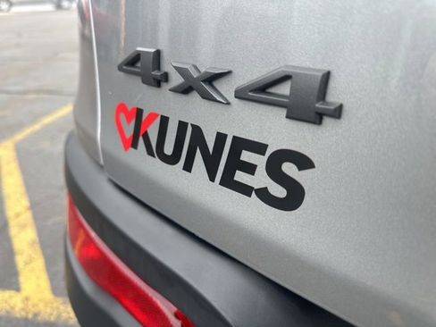 Used 2015 Jeep Cherokee Trailhawk w/ Leather Interior Group image 13