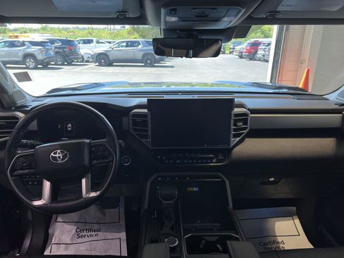 Used 2024 Toyota Tundra Limited AWD/4WD image 15