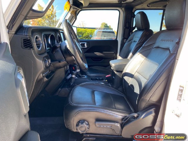 Certified 2023 Jeep Wrangler Unlimited Sahara w/ Dual Top Group AWD/4WD image 24