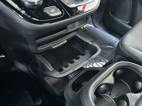 New 2026 Chrysler Pacifica Select w/ S Appearance Package FWD image 31