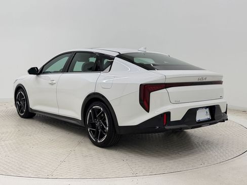 Used 2025 Kia K4 GT-Line w/ GT-Line Premium Package FWD image 3