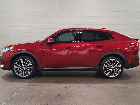 Used 2026 BMW X2 xDrive28i w/ Technology Package AWD/4WD image 5