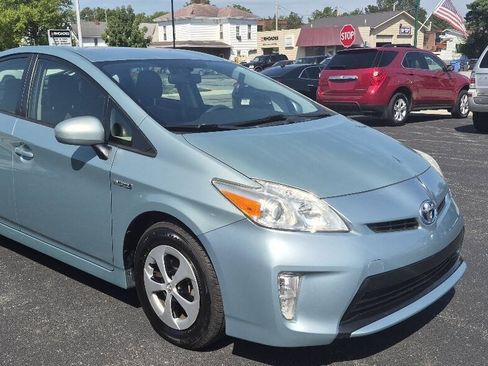 Used 2013 Toyota Prius Two FWD image 7