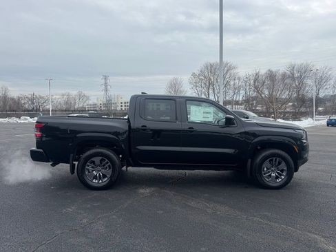 New 2026 Nissan Frontier SV w/ SV Convenience Package AWD/4WD image 8