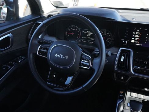Used 2023 Kia Sorento S w/ Panoramic Sunroof Package AWD/4WD image 30