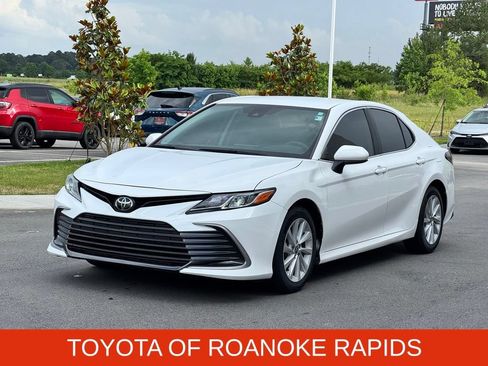 Used 2023 Toyota Camry LE FWD image 2
