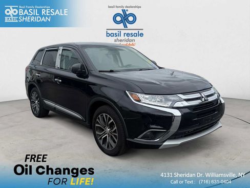Used 2017 Mitsubishi Outlander ES FWD image 1