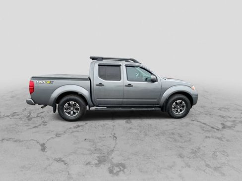 Used 2020 Nissan Frontier PRO-4X w/ Pro-4x Utility Package image 9