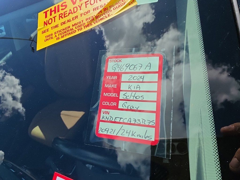 Certified 2024 Kia Seltos SX AWD/4WD image 11