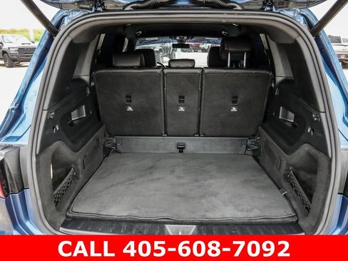 Used 2021 Mercedes-Benz GLB 250 w/ AMG Line image 11