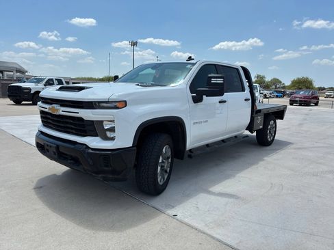 Used 2025 Chevrolet Silverado 2500 Custom w/ Custom Convenience Package AWD/4WD image 7