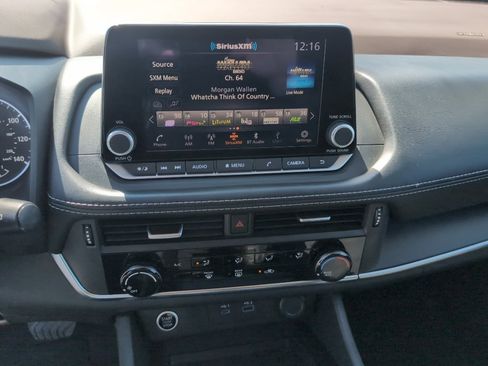 Used 2023 Nissan Rogue S AWD/4WD image 13