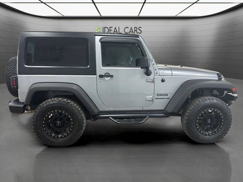 Used 2016 Jeep Wrangler Sport w/ Quick Order Package 24S AWD/4WD image 4