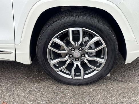 Certified 2024 GMC Terrain Denali image 10