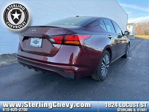 Used 2024 Nissan Altima 2.5 SV image 5