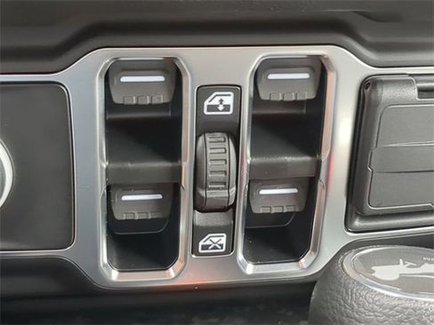 New 2025 Jeep Wrangler Sport S image 24