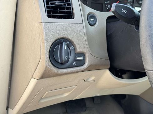 Used 2007 Ford Focus S FWD image 6