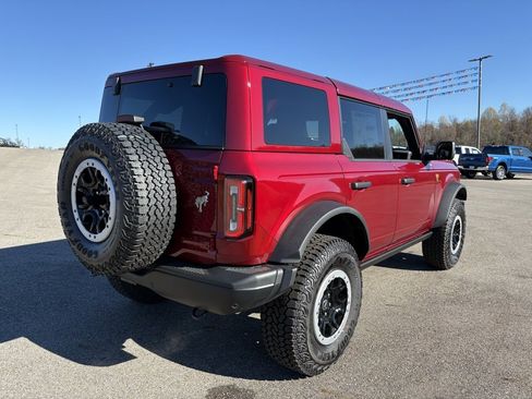 New 2025 Ford Bronco Badlands image 5