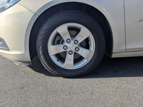 Used 2015 Chevrolet Malibu LS w/ Protection Package FWD image 24