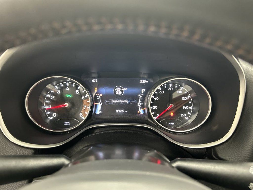 Used 2019 Jeep Compass Latitude w/ Popular Equipment Group AWD/4WD image 13
