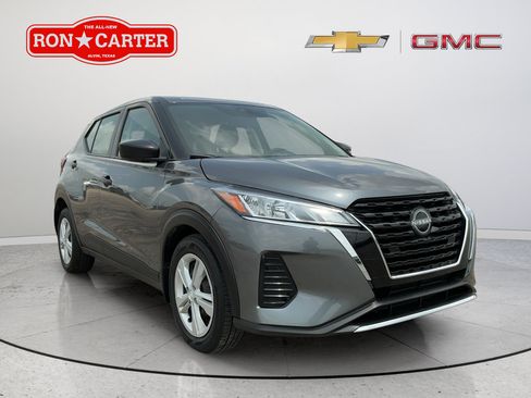 Used 2024 Nissan Kicks S FWD image 1