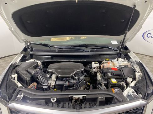 Certified 2020 Cadillac XT5 Premium Luxury w/ LPO, Floor Liner Package image 24