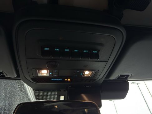 New 2025 Ford Bronco Badlands image 41