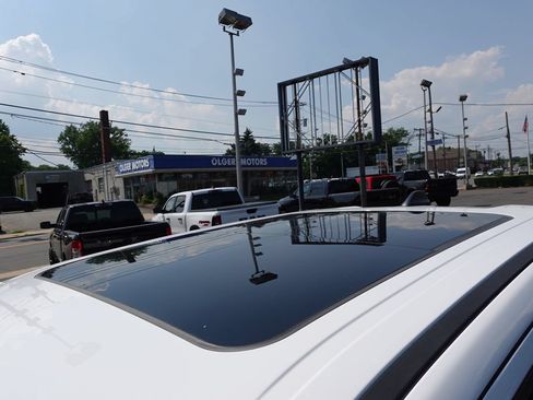 Used 2022 RAM 1500 Limited AWD/4WD image 10
