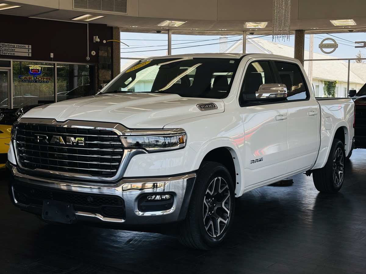 Used 2026 RAM 1500 Laramie AWD/4WD image 18