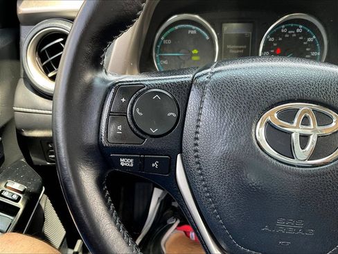 Used 2017 Toyota RAV4 Limited AWD/4WD image 10