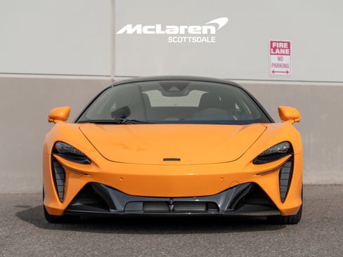 New 2026 McLaren Artura image 10