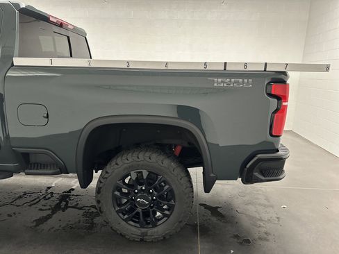 Used 2025 Chevrolet Silverado 2500 LT w/ Trail Boss Package image 8