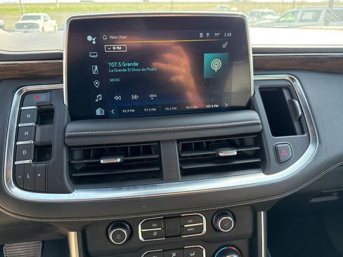 Used 2023 Chevrolet Suburban Premier image 24