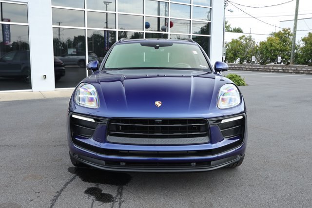 Used 2022 Porsche Macan AWD/4WD image 2
