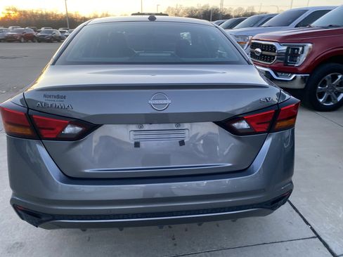 Used 2024 Nissan Altima 2.5 SV image 9