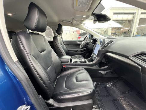Certified 2022 Ford Edge Titanium image 26